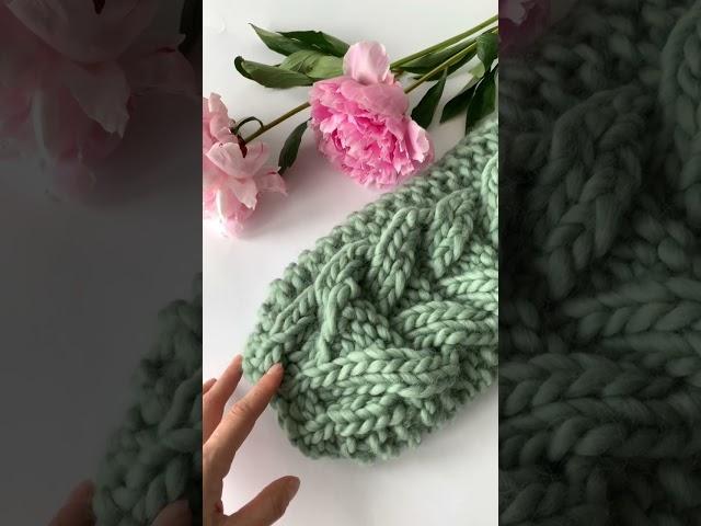 Let’s knit this chunky sweater just in a weekend!