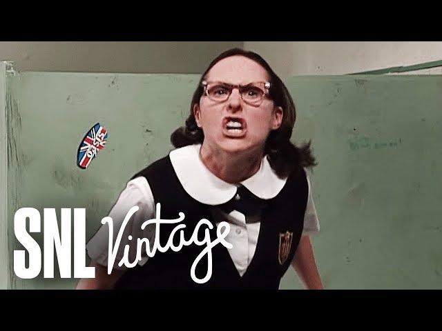 Mary Katherine Gallagher Wants to Join a Gang - SNL