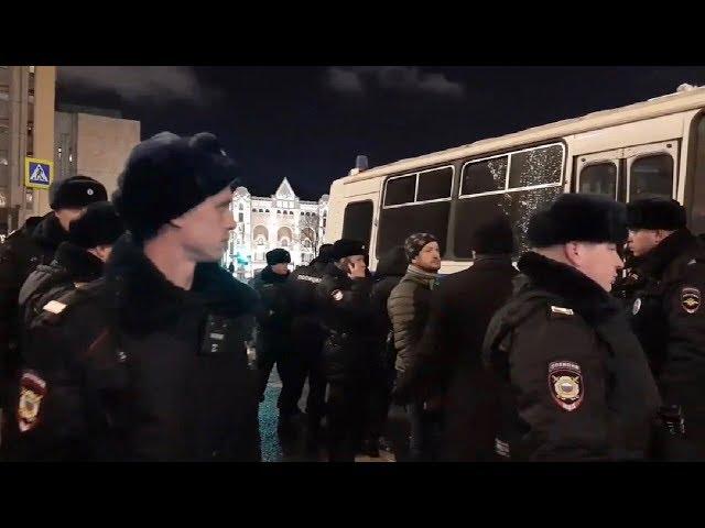 ПРОВОКАЦИИ️ Огромная пикетная очередь у ФСБ РФ в Москве / LIVE 14.02.20