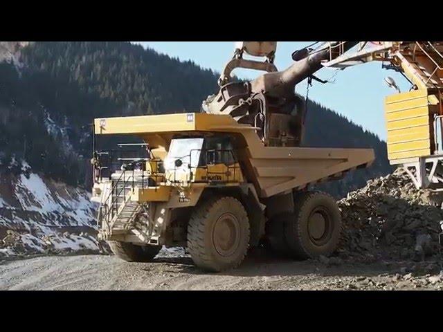 Komatsu dump truck