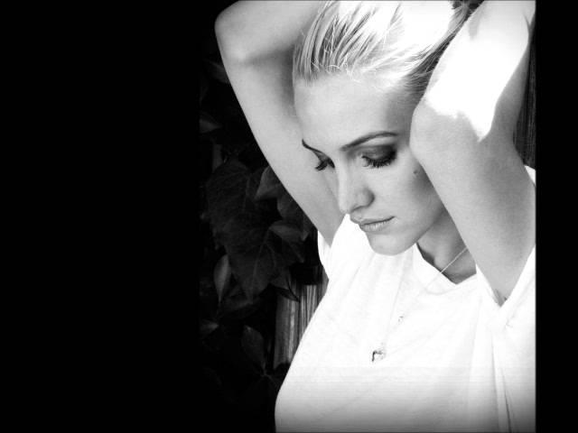 Ashlee Simpson - Bat for a Heart (Full Song)