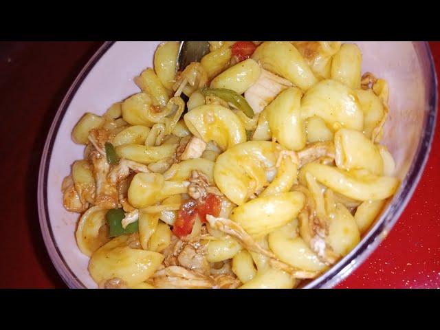 a very simple and fast recipe of macorni by spicy khanay