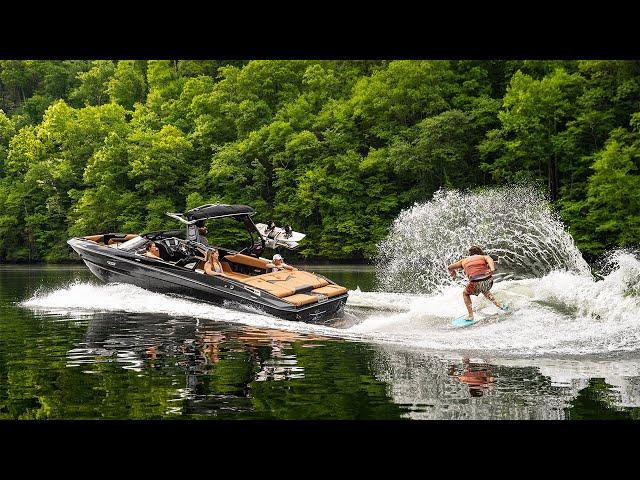 2023 Supreme S240 | Spacious Wakeboat