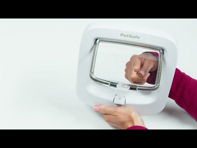 PetSafe® Manual-Locking Cat Flap