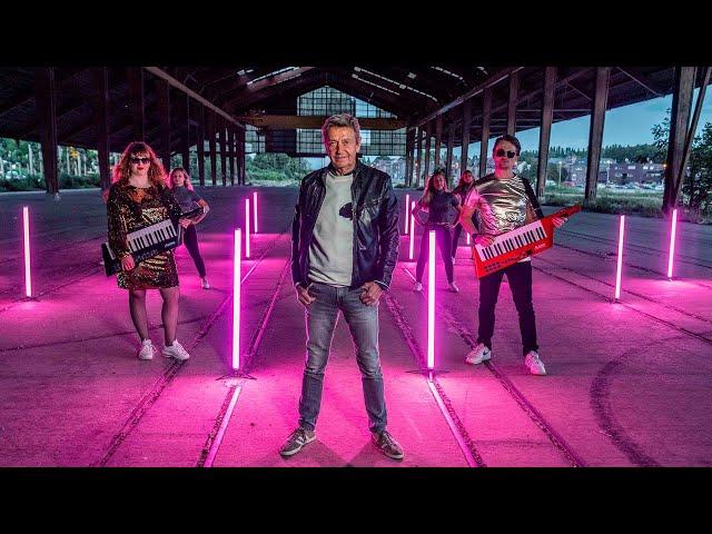 Willy Sommers ft. Dorothee Vegas & Like Maarten - Als Een Leeuw In Een Kooi (Official Video)