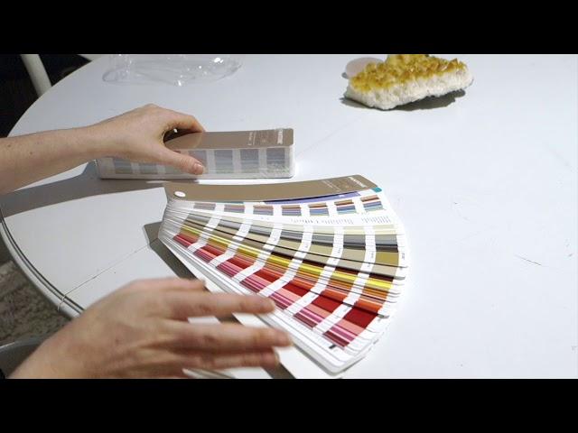 Pantone Unboxing - Fashion, Home + Interiors