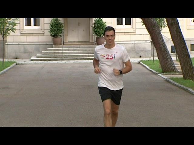 El presidente del Gobierno, Pedro Sánchez, sale a correr por Moncloa