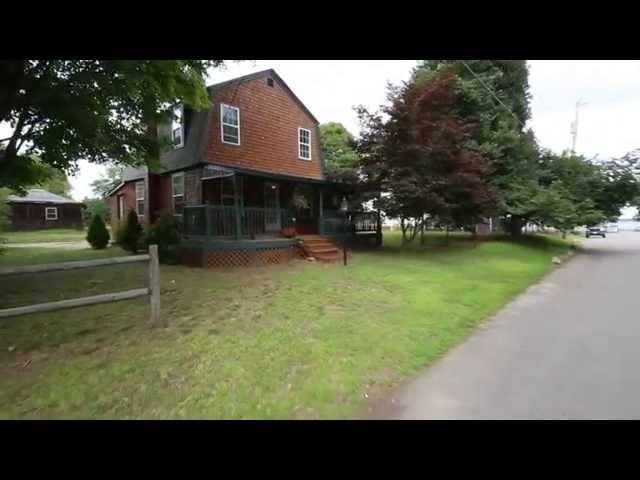 63 Royal Ave, Warwick, RI 02889