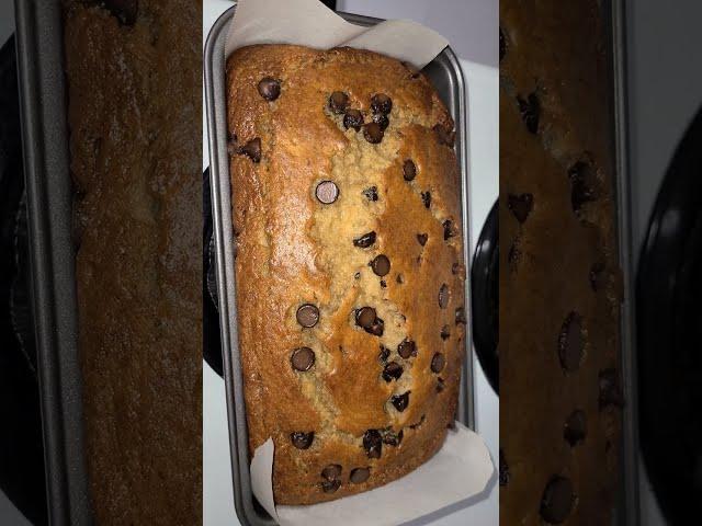 Quick and Easy Chocolate Chip Banana Bread Recipe #bananabread #alabventures