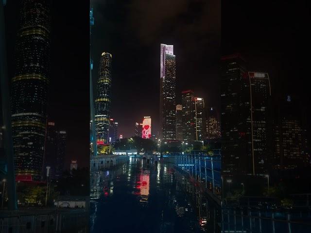 行走在广州的夜中 #旅行 #guangzhou #canton #广州 #china #中国 #cyberpunk #赛博朋克
