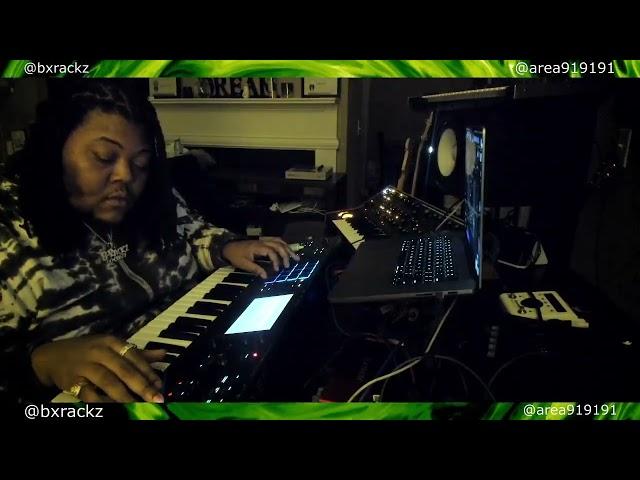 B-Rackz Cook Up With The Akai Mpc Key 61 & Play Beats 