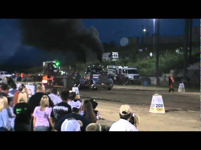 Jerry Hairoger pulling his Kenworth at Westmoreland