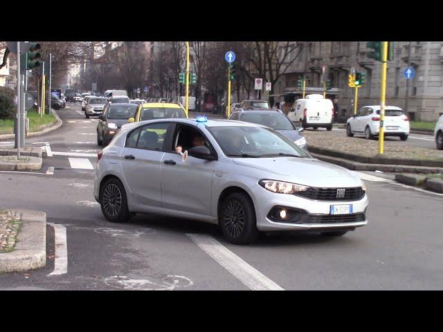 DIGOS IN SIRENA + POLIZIA DI STATO IN SIRENA (Milano)