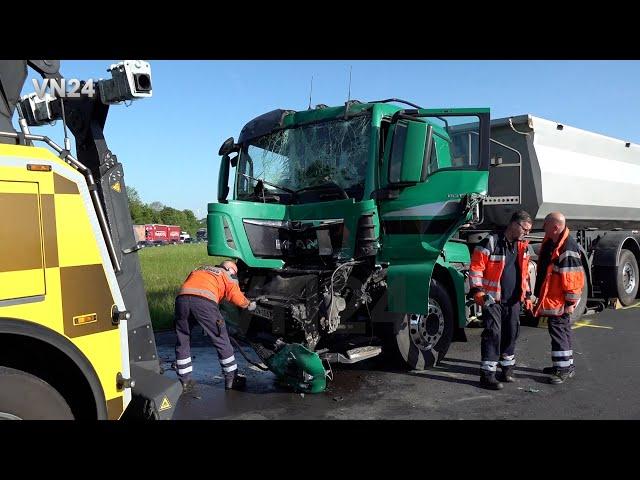 VN24 - Dump truck hits the end of a traffic jam on the freeway at Kamen interchange (A1/A2)