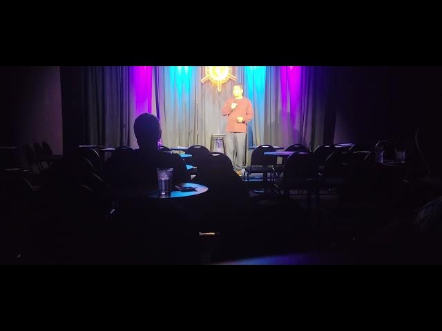 Axel Cardenas @comedy vault 05/18/22