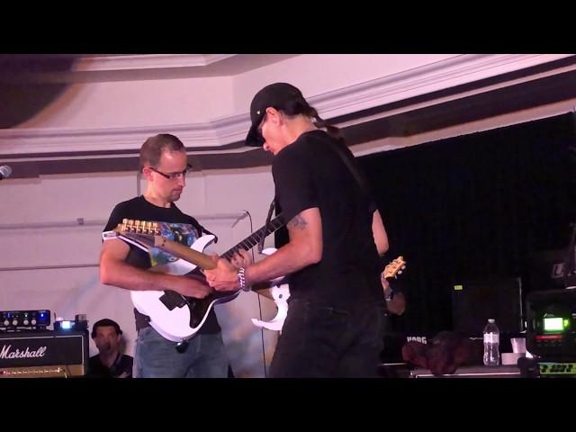 Jamming with Steve Vai at the 5th Vai Academy 2019 - 02