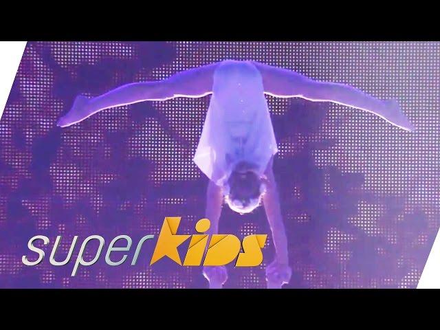 Showgirls age 10-13 fairy dance with acrobatics | Superkids