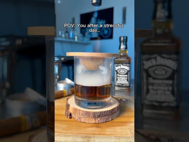 Favourite part of my day#drink #cocktails #whiskey  #whisky  #smoky #classic #oldfashioned