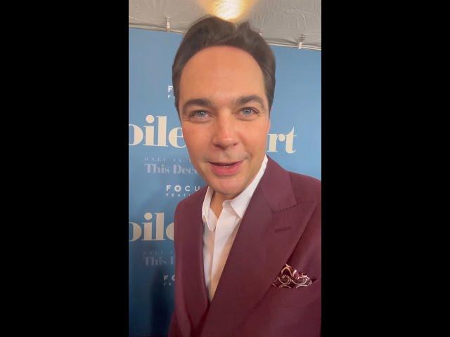 ASKING JIM PARSONS IF HE’S GAY TWO TIMES Thanks to the cast of Spoiler Alert for doing this️‍