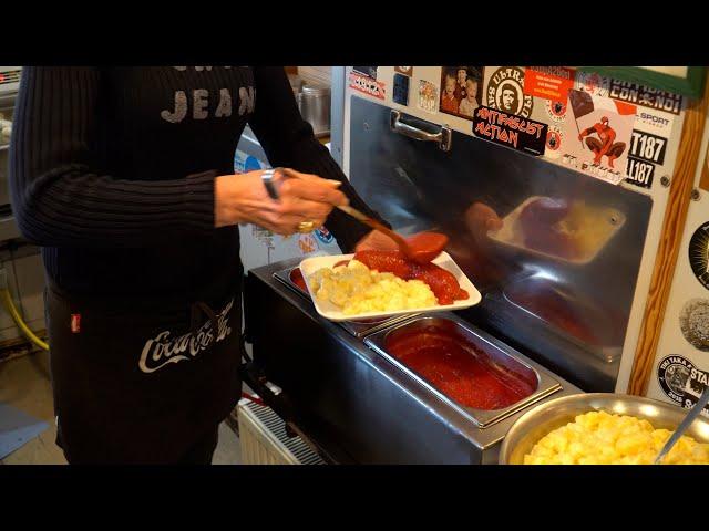 Popular German Food | Currywurst with potato salad | Imbiss bei Schorsch | Eating in Hamburg