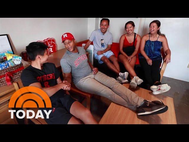 Craig Melvin helps Rutgers freshman move into his dorm