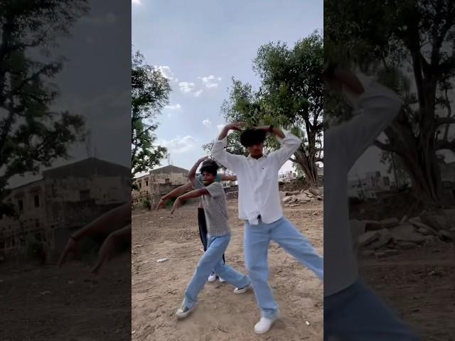 Thumk thumk || #shorts #short #ytshorts #trending #viral #gulabisharara