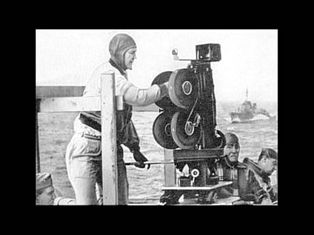 WHAT IS A CINERAMA CAMERA?