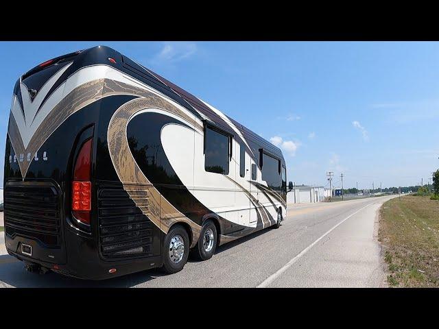 THE NICEST 2022 RV INTERIOR I'VE SEEN- NEWELL COACH 1730