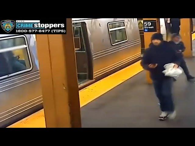 Man injured after being pushed into side of moving 'R' train in Brooklyn