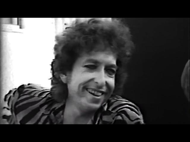 Bob Dylan — Martha Quinn interview. Wembley Stadium (Backstage), London. 7th July, 1984.