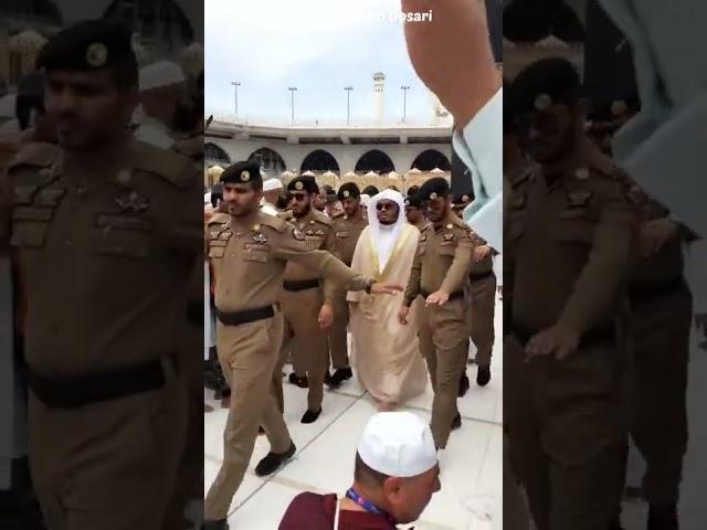 When Sheikh Yasser Ad Dosari was leaving after leading the prayer, this happened...  #shorts