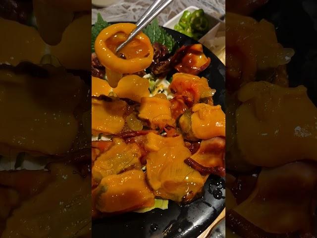 신선한 멍게 회 