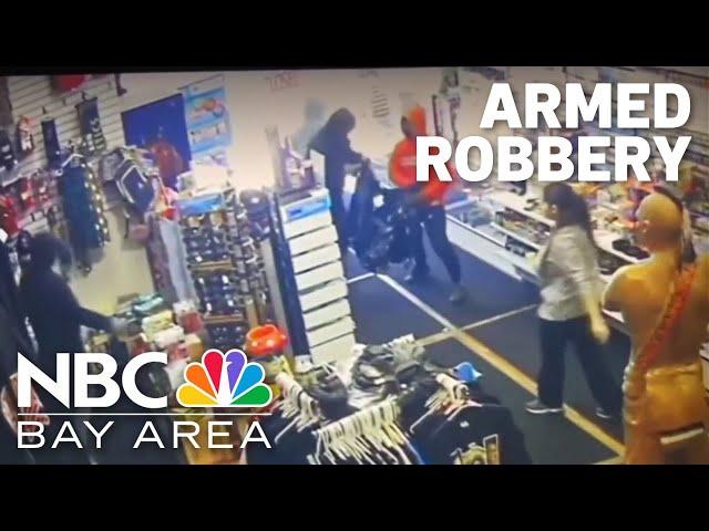 Armed thieves hit Brentwood smoke shop, steal thousands in merchandise