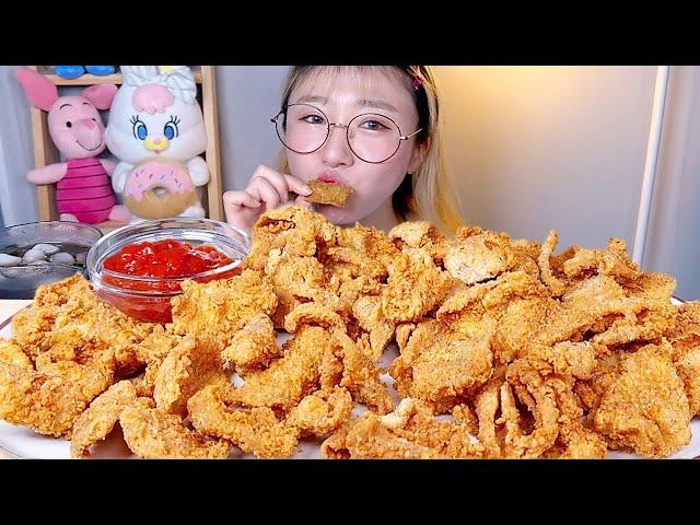 SUB) KFC fried chicken skin  Eating Show. Dessert Mukbang