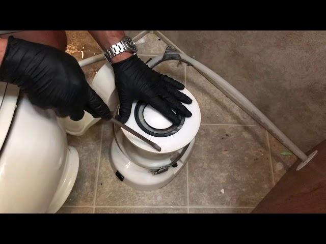 Leaking rv toilet?  Diy toilet seal replacement