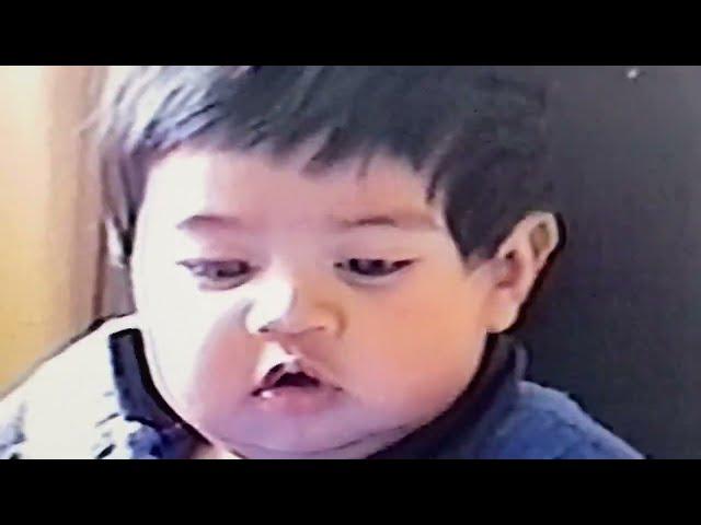 @Nga Tran Canada / The points of breast feeding my baby boy and formulas bottled feed my baby girl.