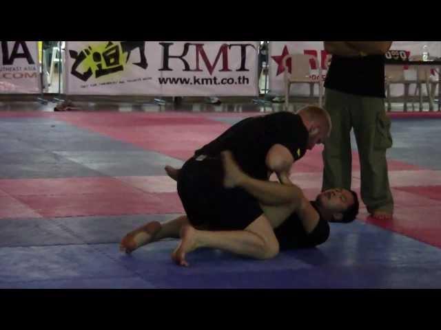 Andy Wang (Taiwan BJJ) vs Sergey Kharitonov (Golden Glory) - 2011 Thai Open