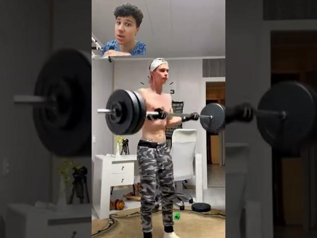 Арчо Морис vs Саша Спасокукоцкий