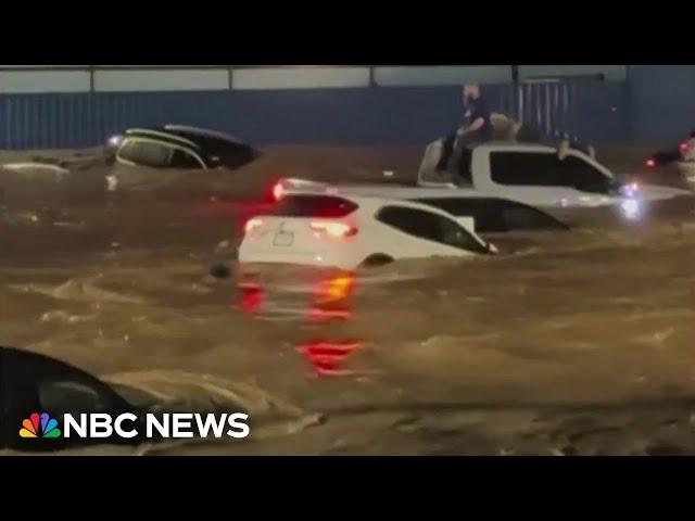 At least 2 dead, hundreds rescued after severe flash flooding in New Mexico