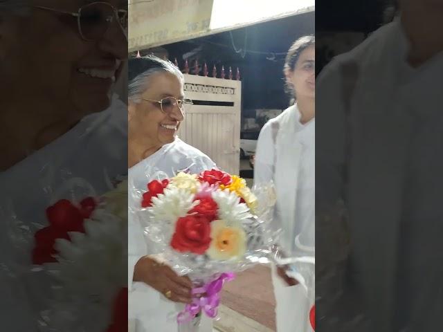 #bk vardani Bhavan Shiv Baba ke ghar Angan Mein Aaye rajyogini Shilu didi#