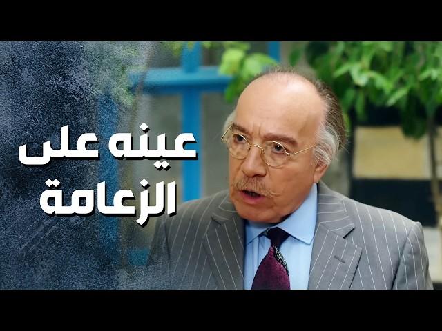 ابو سرور عم يستغل شباب الحارة ويضحك عليهن كرمال ياخد الزعامة   -   باب الحارة 13