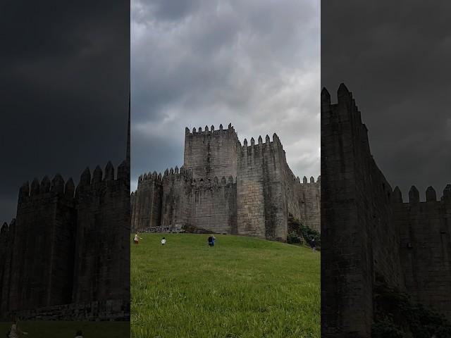 Замок в Гимарайнш #жизньвпортугалии #путешествия #история #историческиесобытия #влог