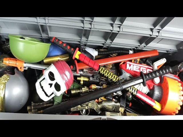 BIG  Box of Ninja Military Pirates Toys !Toy Weapons & Equipments