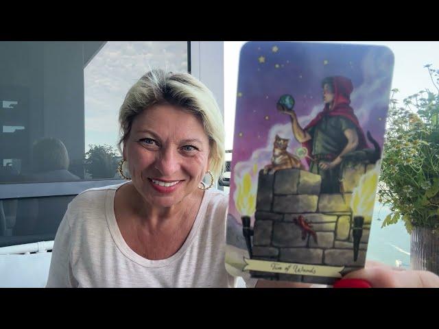 ВОДОЛЕЙ - ТАРО ПРОГНОЗ НА МАЙ 2025 года от ANGELA PEARL