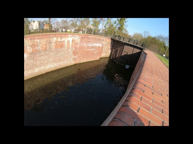 Śluza VI Bronikowskiego Bydgoszcz. Miedzyń