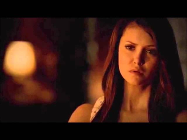 4x23 Elena tells Damon she loves him