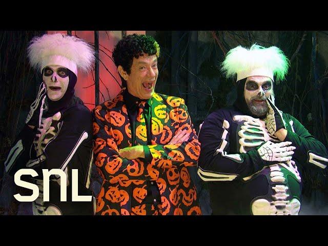 David Pumpkins Returns - SNL