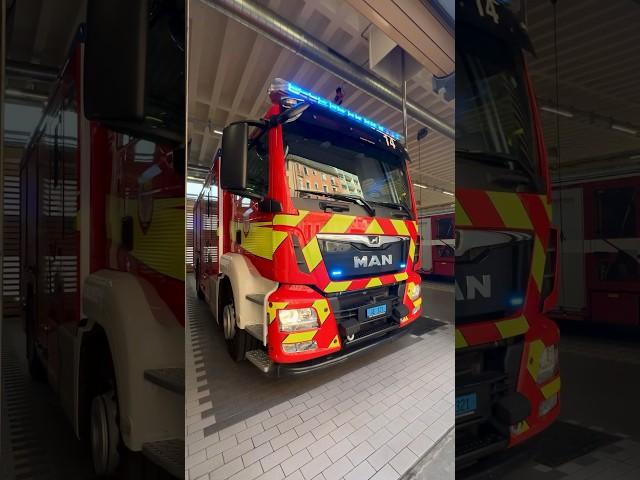 Beautiful fire truck responding 