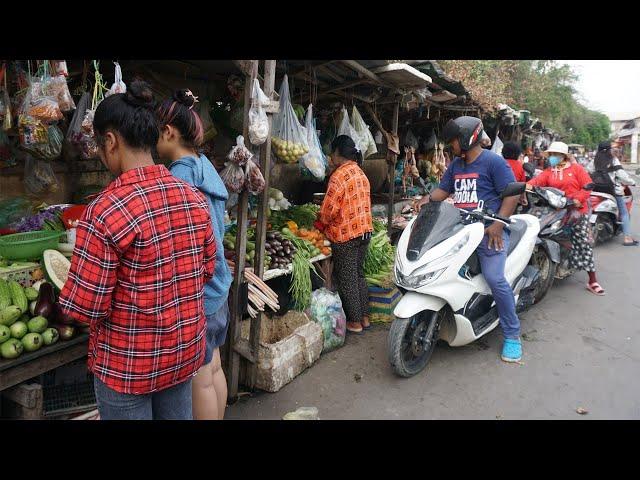 Morning Food Market Scene @Phsa Kandal Factory - Activities of Vendors Selling Vegetables , Food ...