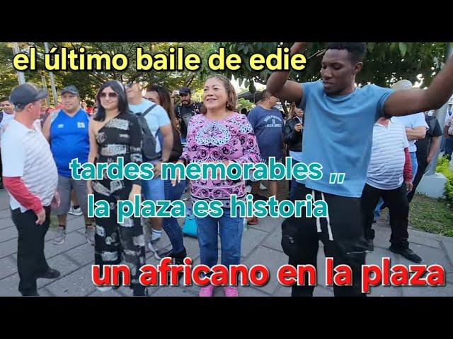  para los y las que extrañan los bailes ,,, la ex plaza de bailarines ️